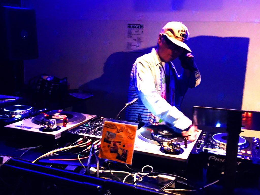 ロックDJ/Liveパーティ NUGGETS  DJ 大貫憲章氏
