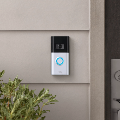 Ring Video Doorbell 4： 外出先からも通話可能