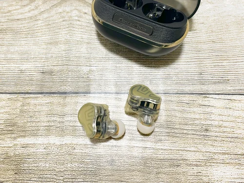 SOUNDPEATS H3 外観写真1 イヤホン本体