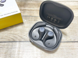 EarFun『Open Jump』ケースに収納した状態