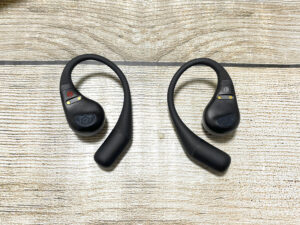 EarFun『Open Jump』左右のイヤホン
