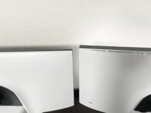 パネル上面比較 左『M27T6』、右が『H27P6』