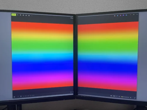 左『H27P6』、右『M27T6』 色彩比較2