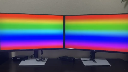 左『H27P6』、右『M27T6』色彩比較1