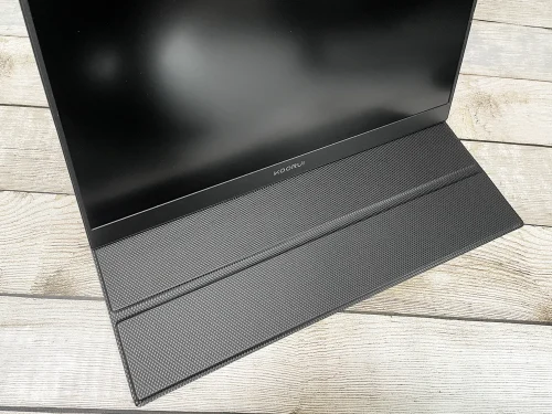 KOORUI E1511A スタンド位置2