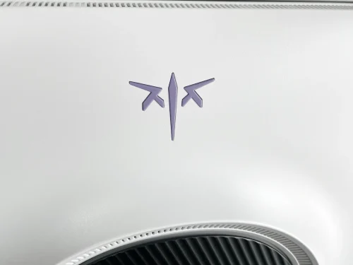 M27T6S パネル背面のロゴは光らない