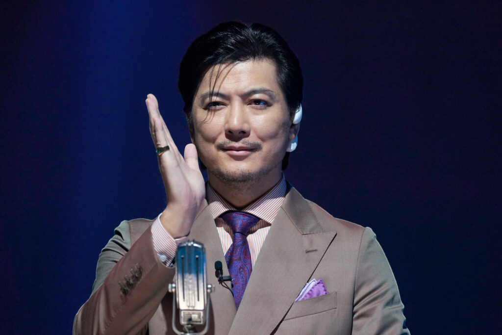 場面写真（玉山鉄二）
