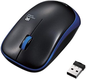 USB受信機とワイヤレスマウス本体 